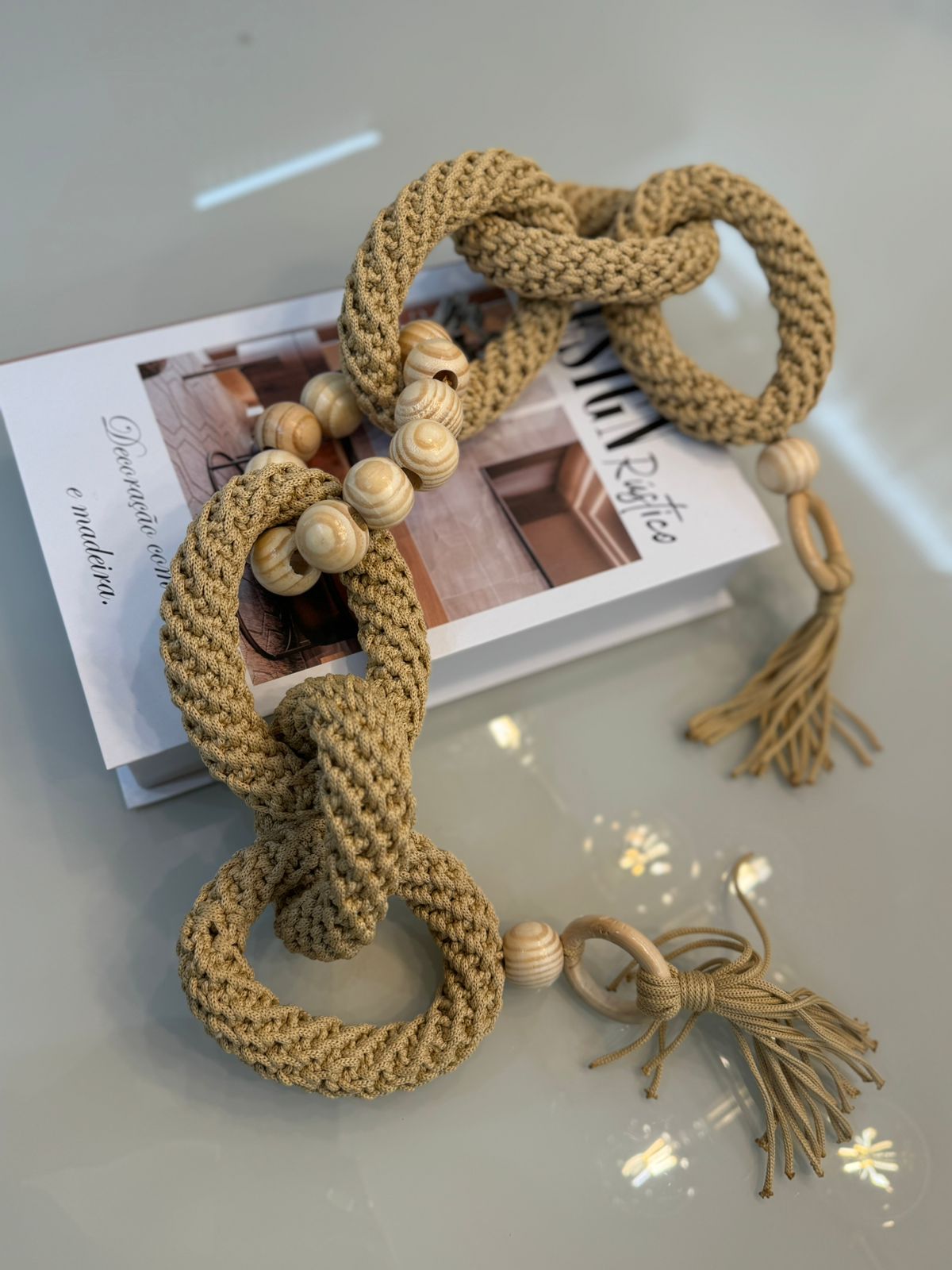 colar decorativo para mesa e sala de estar em contas de madeira tamanho grande